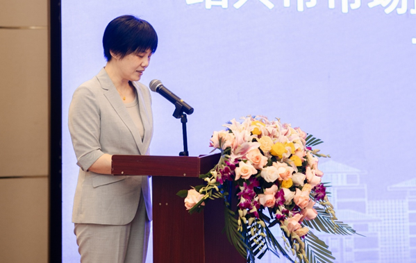 丁颖芹致欢迎词 丁颖芹致欢迎词